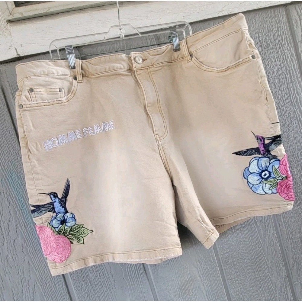 Homme + Femme Embroidered Hummingbird & Roses Tan Jean Short Men 44 Mineral Wash
